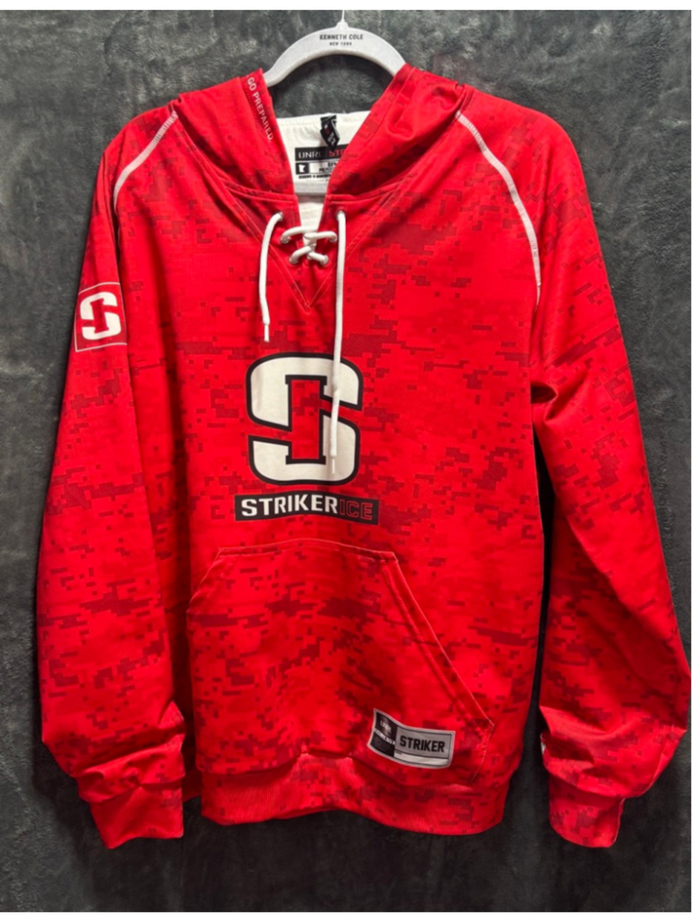 Striker Ice UNRL Collab Silk Series Red Camo Performance Hoodie Size Men Medium